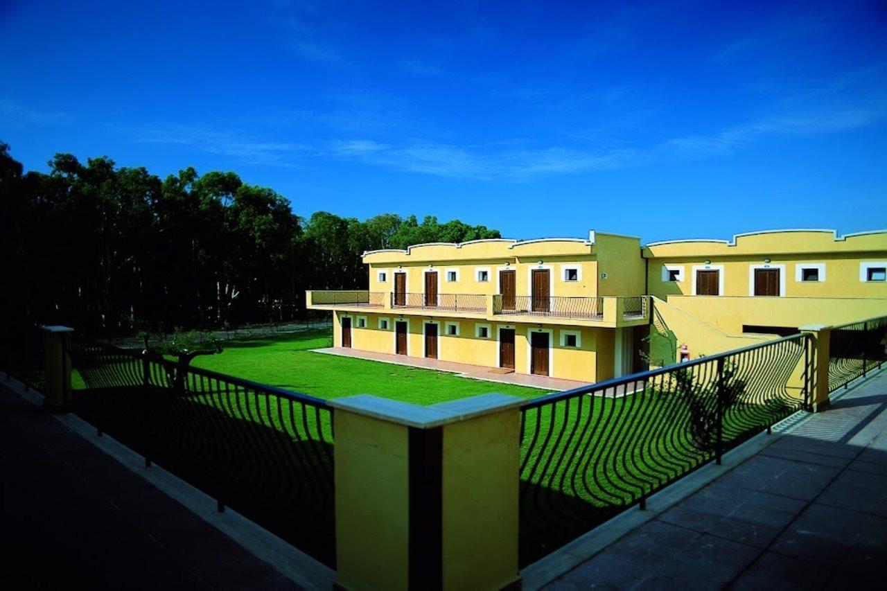 Serene Resort Кутро Экстерьер фото