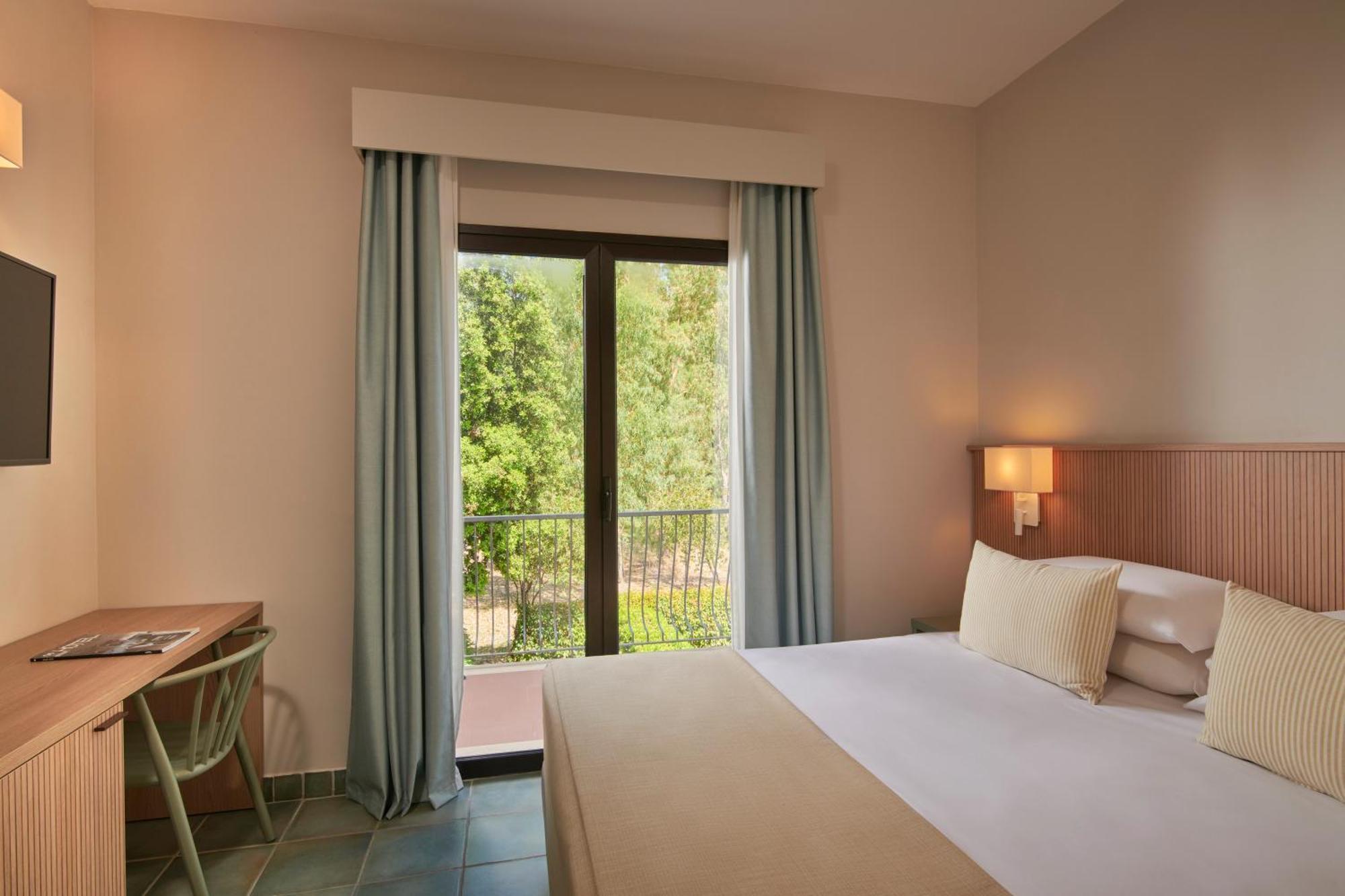 Serene Resort Кутро Номер фото